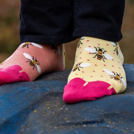 fb_bees_ph16-008_s89a1592_1200